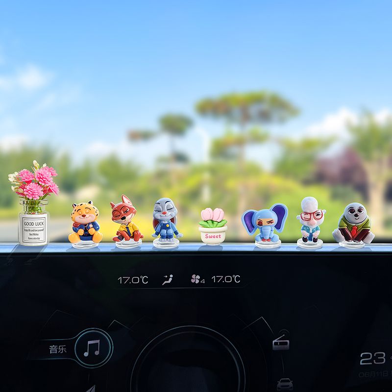 Мультяшная фигурка автомобиля  – обзор и цена Car Accessories Cute